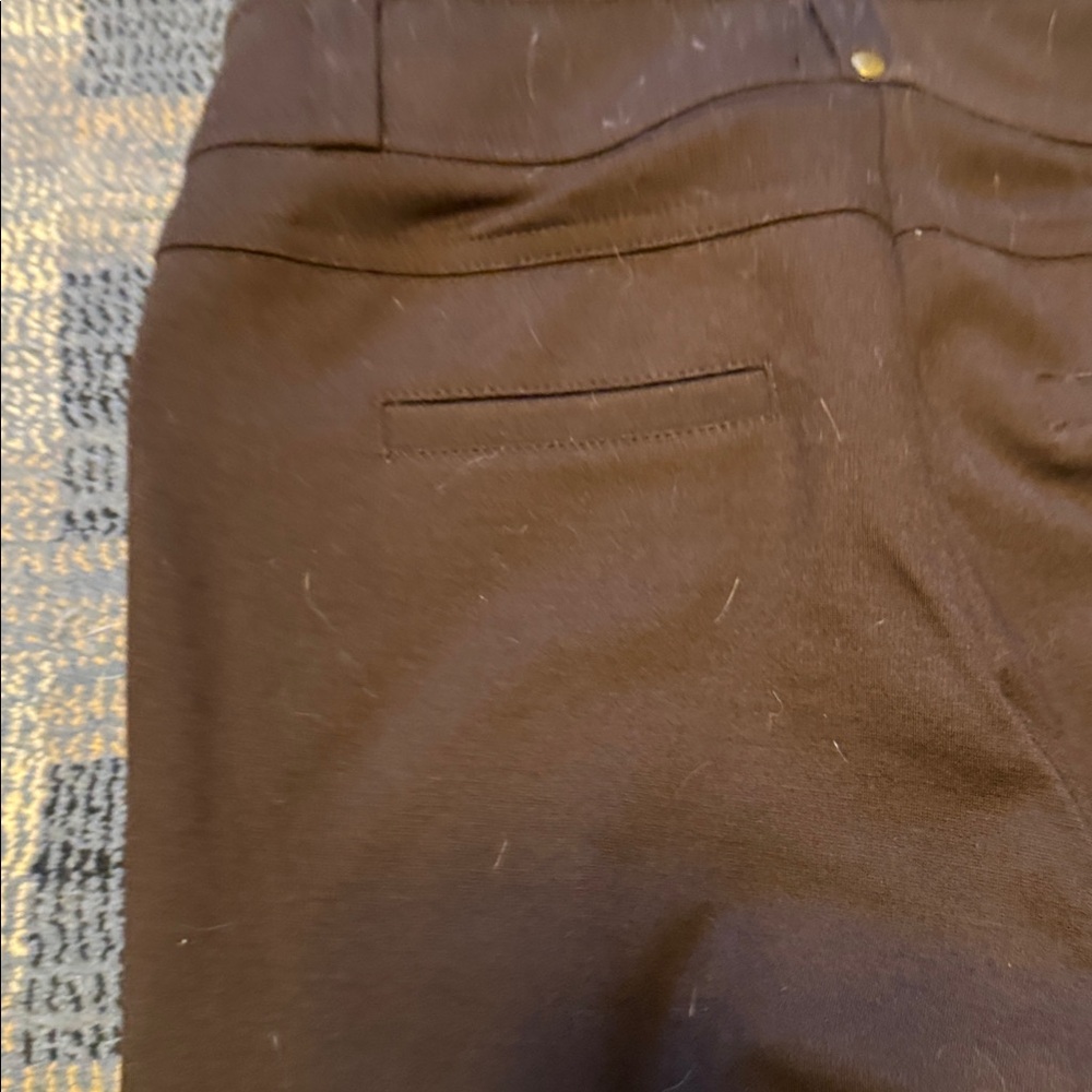 Ladies Beautiful Cache stretch Brown pants. Size 0. Only worn a few times. - Picture 4 of 4